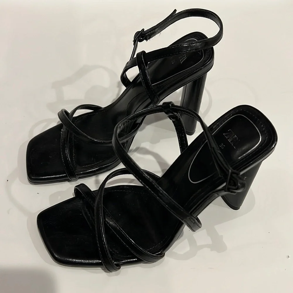 ZARA Black Leather Square Toe Strappy Heels w/ Ankle Strap Size 6 - Picture 2 of 6